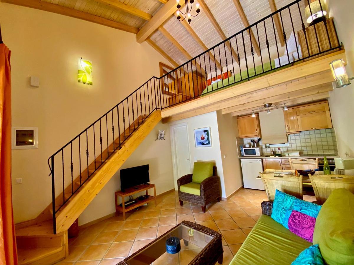 La Riviera Barbati Seaside Apartments & Villas Екстер'єр фото