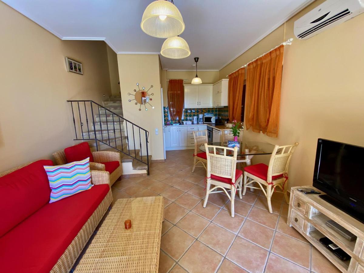 La Riviera Barbati Seaside Apartments & Villas Екстер'єр фото
