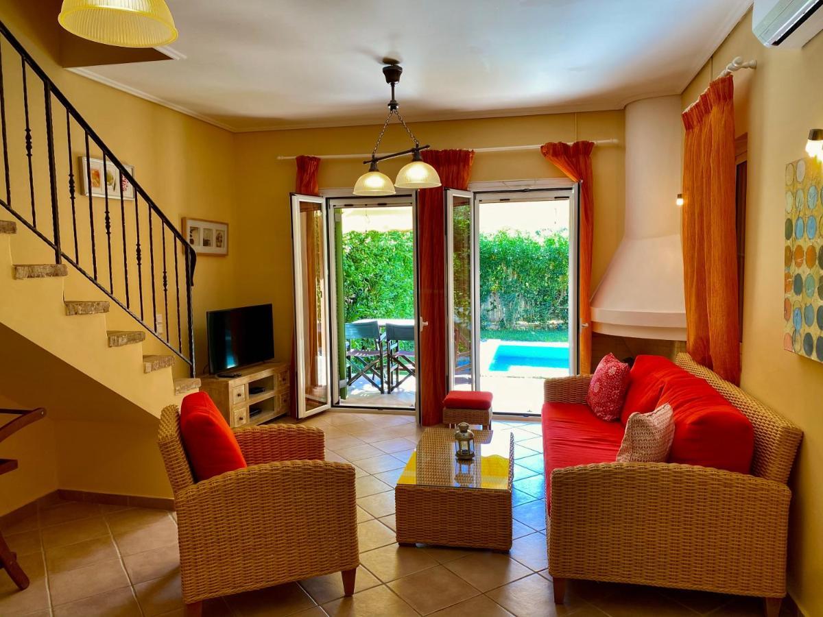 La Riviera Barbati Seaside Apartments & Villas Екстер'єр фото