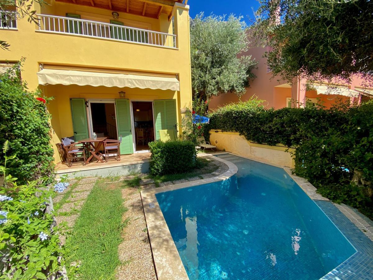 La Riviera Barbati Seaside Apartments & Villas Екстер'єр фото