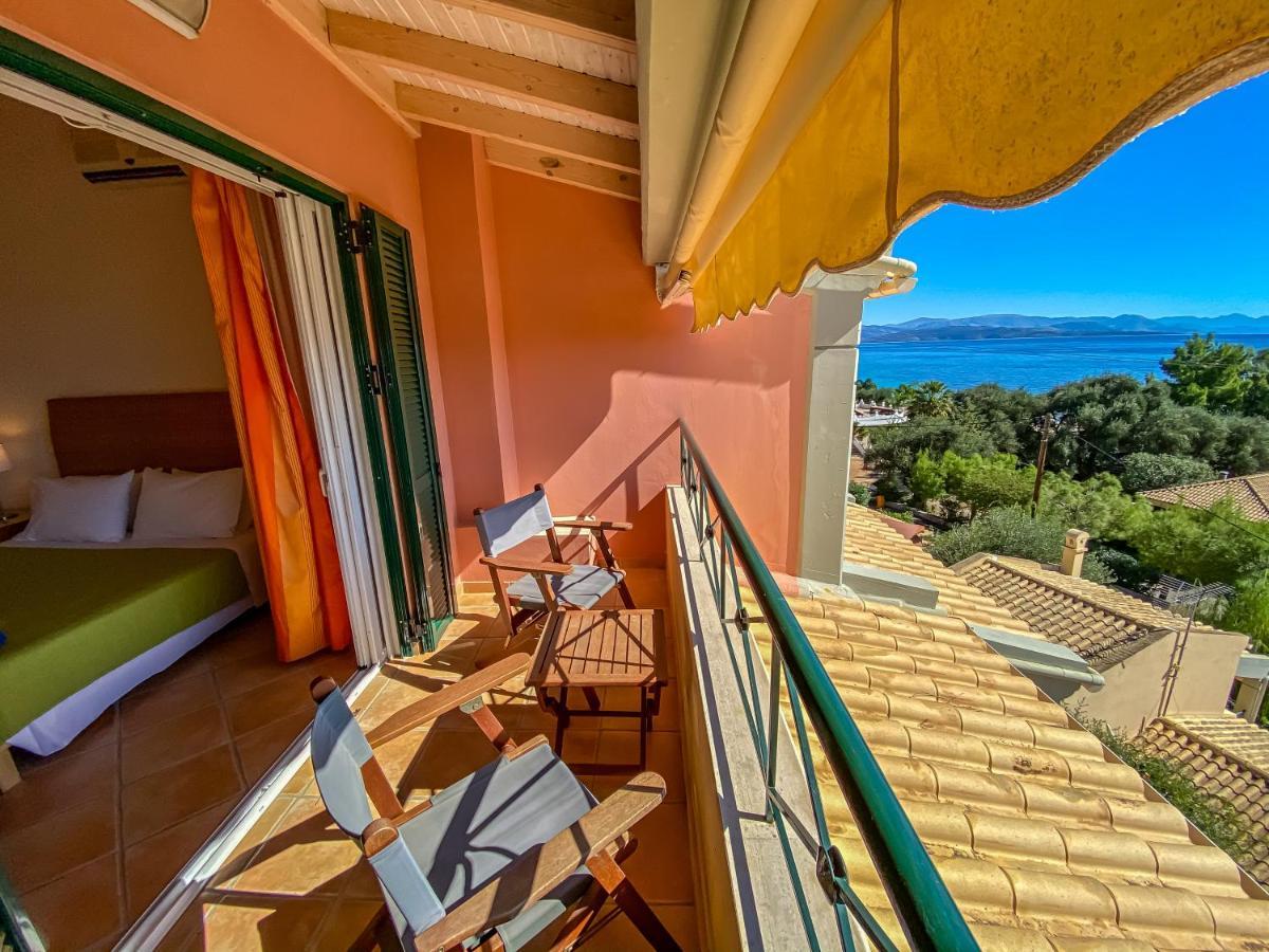 La Riviera Barbati Seaside Apartments & Villas Екстер'єр фото