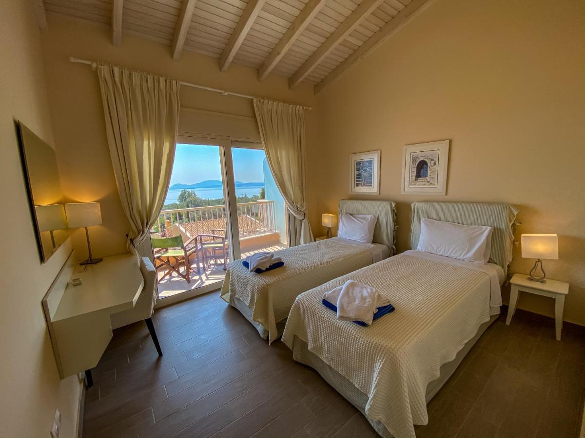 La Riviera Barbati Seaside Apartments & Villas Екстер'єр фото
