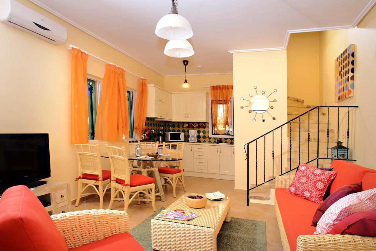 La Riviera Barbati Seaside Apartments & Villas Екстер'єр фото