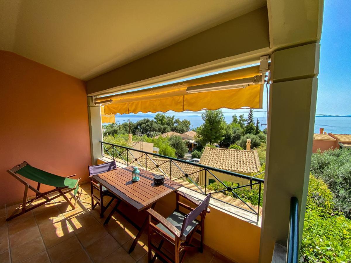 La Riviera Barbati Seaside Apartments & Villas Екстер'єр фото