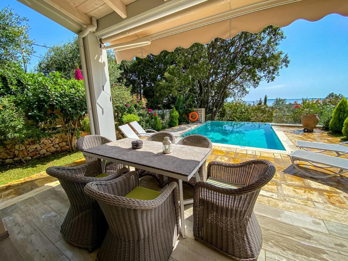 La Riviera Barbati Seaside Apartments & Villas Екстер'єр фото